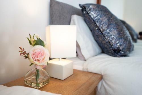 The Nautical By Kish Apartments