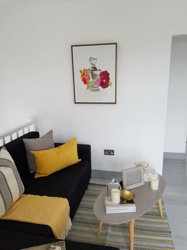 Ir Southend Apartment