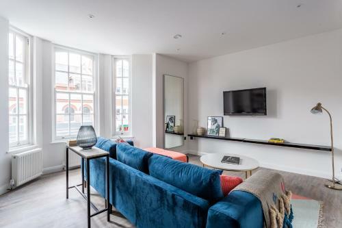 Shape Of Water - 2 Bed Apartment