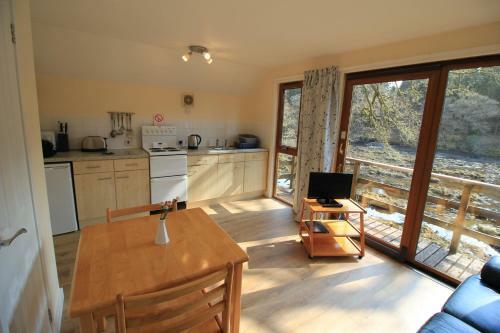 Burnbank Lodges