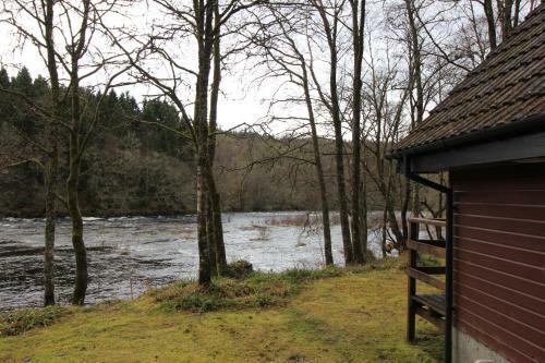 Burnbank Lodges