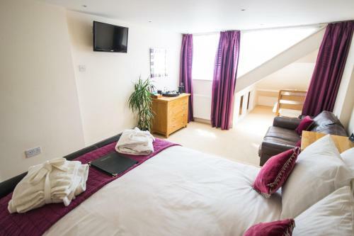 Hostal Atlantic Heights Guest House
