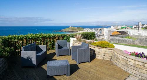 Hostal Atlantic Heights Guest House
