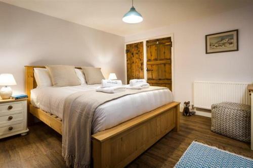 Stoat Cottage At Staveley