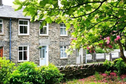 Stone Cottage At Staveley