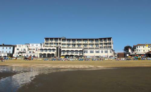 Bay Budget At Sandringham Hotel
