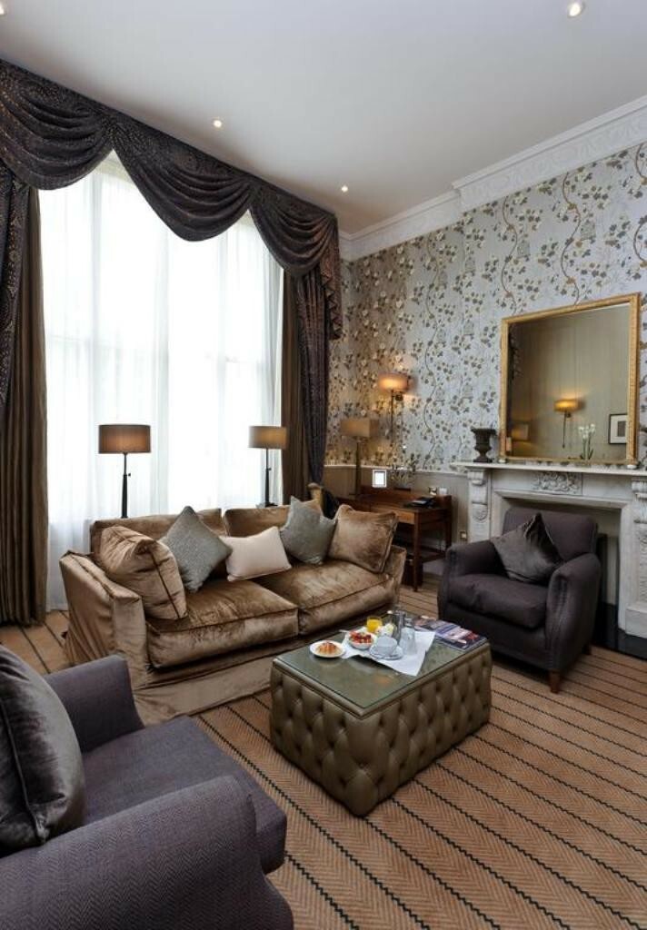 Hotel The Colonnade