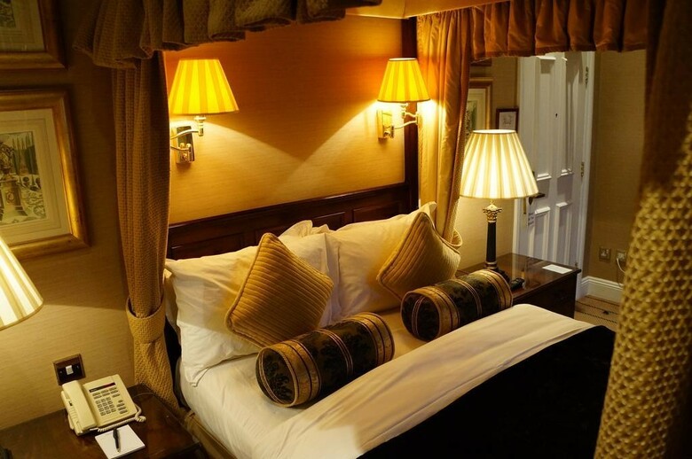 Hotel The Colonnade
