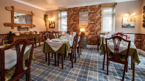 Hostal The Alexander - Adults Only