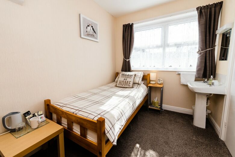 Bed & Breakfast Kenways Guest House