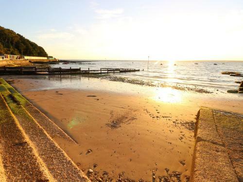 Salterns 2, Seaview