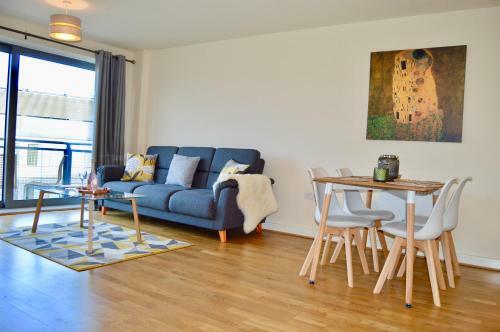 Amazing Two Bedroom Apartment - Lusso Management