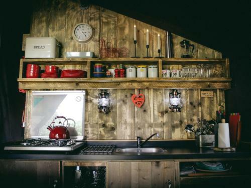 Stellar Safari Lodge, Rhayader