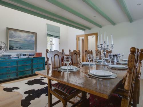 Holiday Home Ty'r Felin
