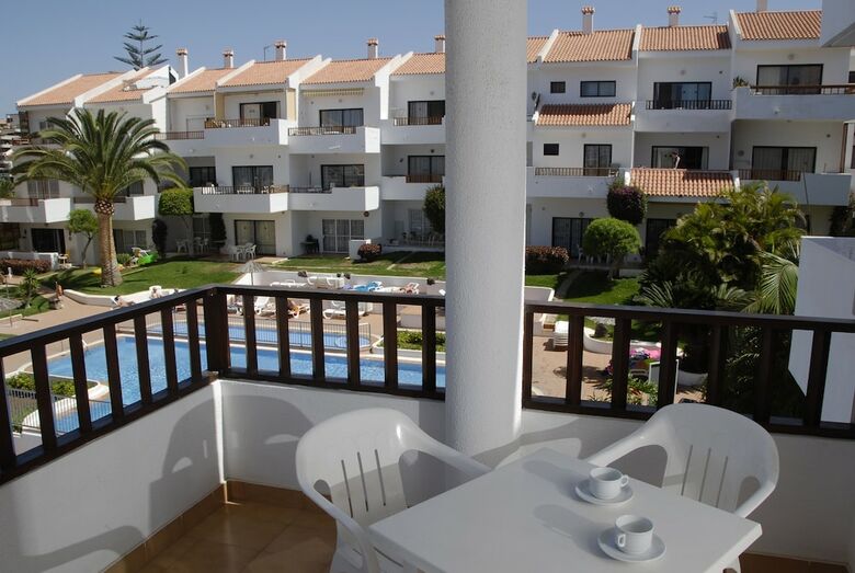 Apartamentos Hg Cristian Sur