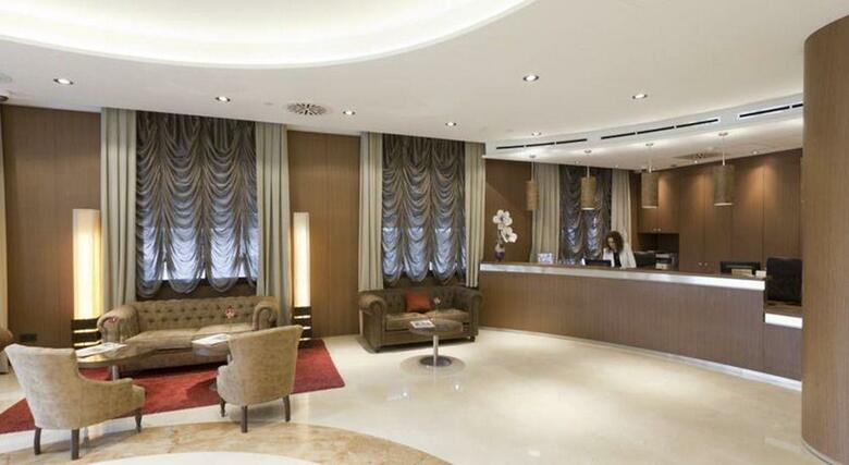 Hotel Reina Cristina