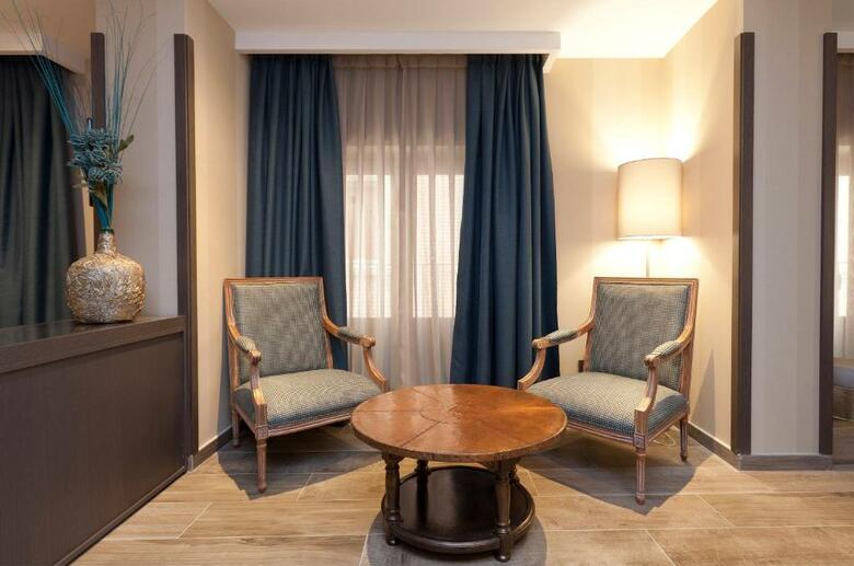 Hotel Reina Cristina