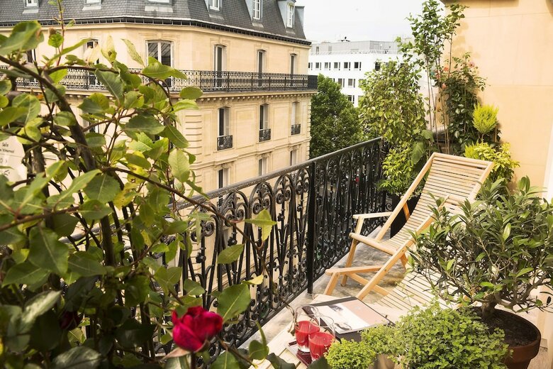 Hotel Le Belmont Champs Elys�es