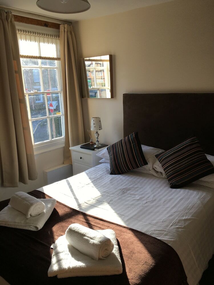Bed & Breakfast The Chequers