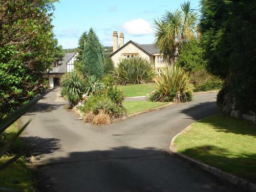 50 Old Court