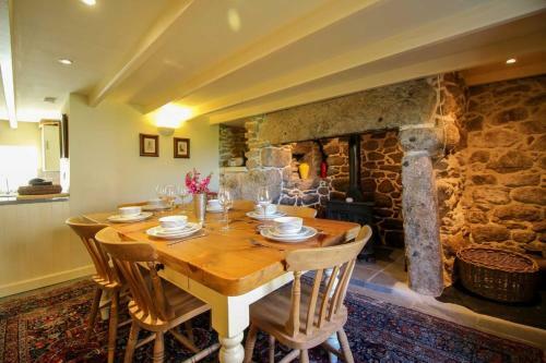 Glebe Farmhouse