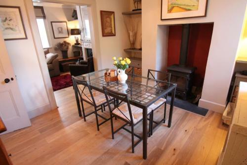 Honeysuckle Cottage