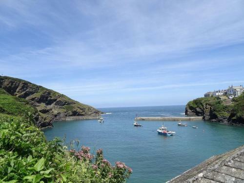 Two Acres, Port Isaac