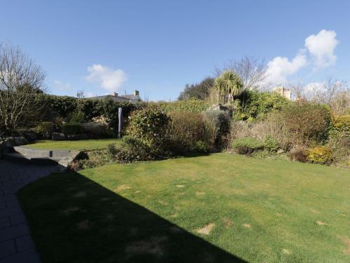 Drws Y Nant, Pwllheli