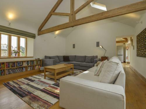 Ogbeare Barn, Bude