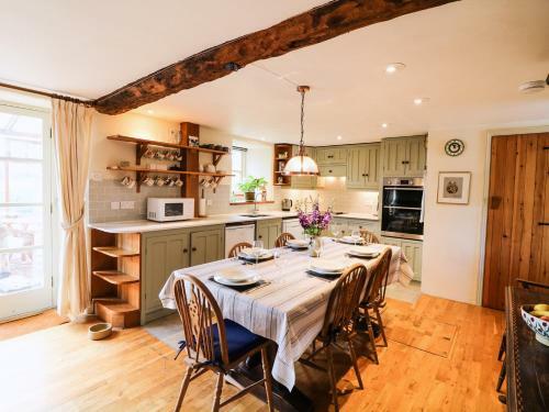 Chilvery Farm Cottage, Okehampton