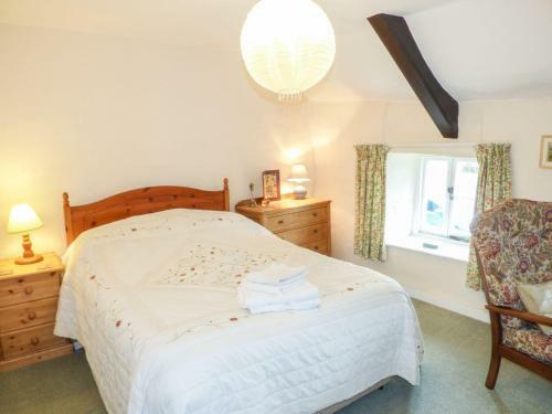 2 Priory Cottages
