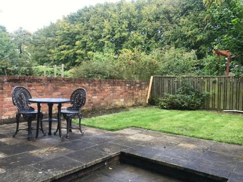 Quarters - Abingdon Road Apartment