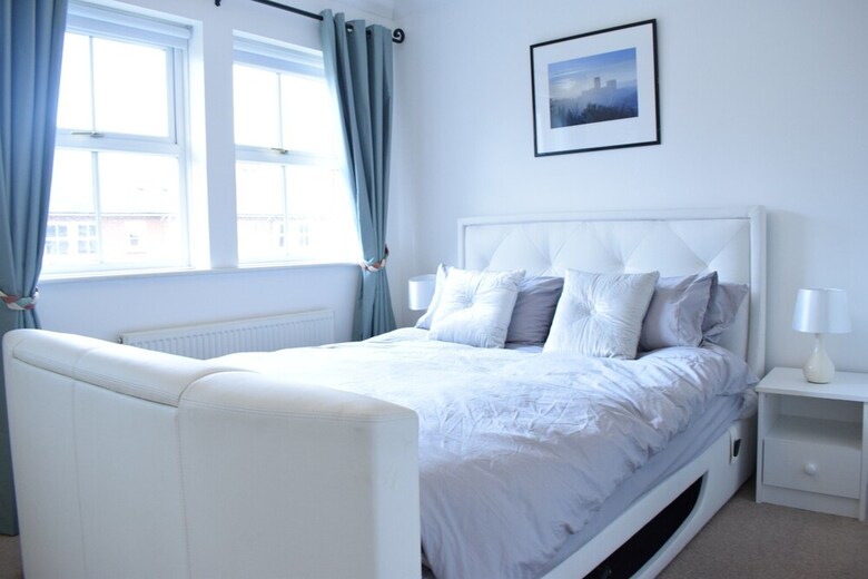 4 Bedroom Apartment With Garden