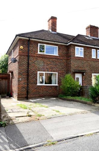 Apartamento Sleek & Stylish 2br Home + Parking In Oxford
