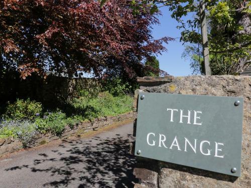 The Grange, Par