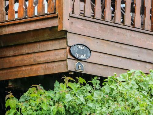 Oak Lodge, Narberth