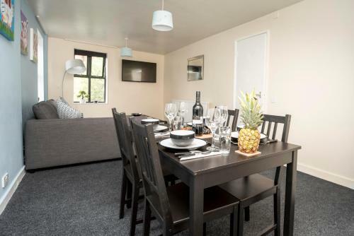 Central 2 Bedroom City Centre Apartment Newcastle