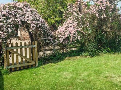 Granary Cottage, Newnham