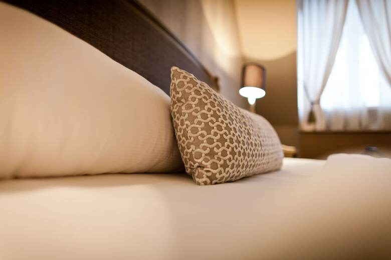 Friday Hotel