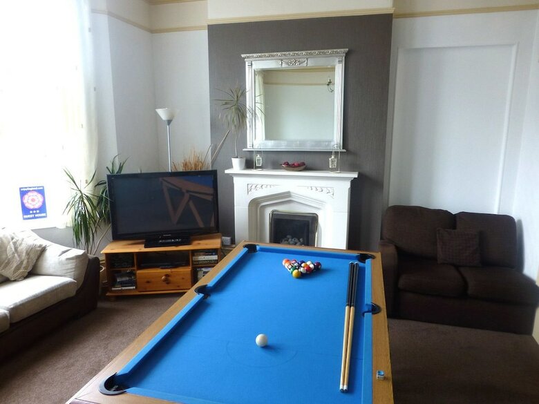 Hostal Harrington Guest House