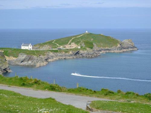 Chy Lowen