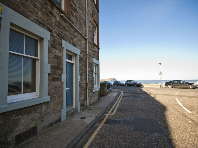 Seabreeze Apartment
