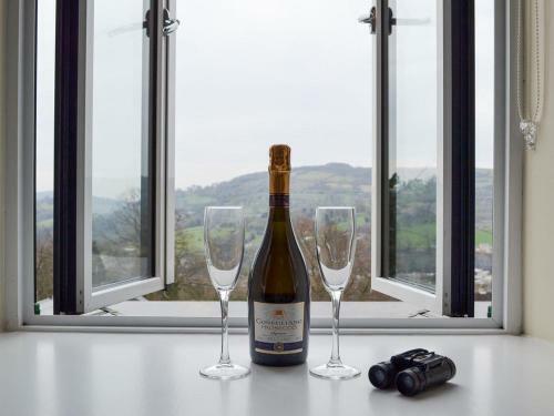 Skylark View