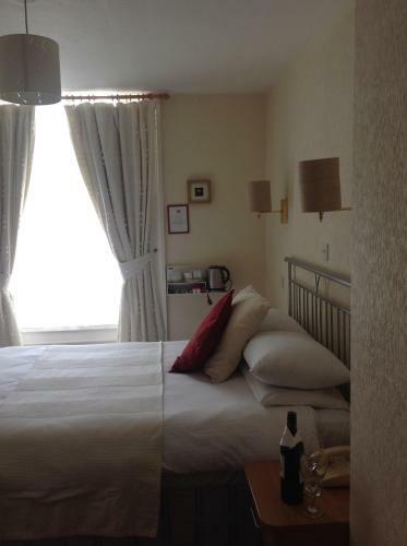 The George Hotel