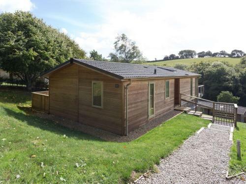 7 Lake View, Looe