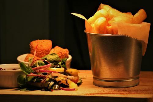 Three Horseshoes