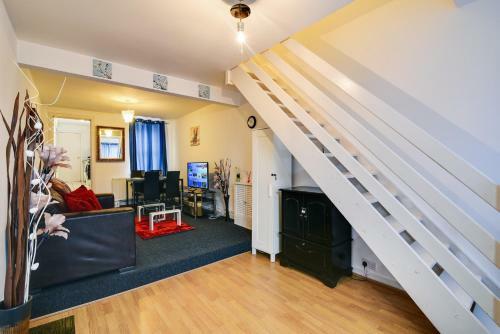 Two Bedroom Serviced House / Apartment