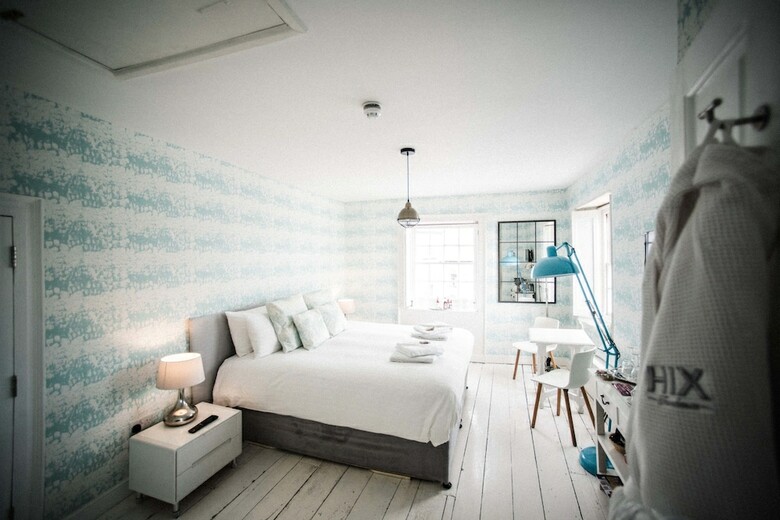 Hostal Hix Townhouse
