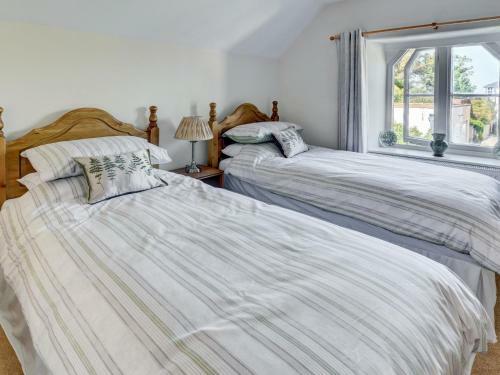 Quaint Cottage In Lynton Near The Beach