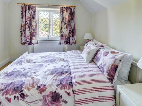 Quaint Cottage In Lynton Near The Beach